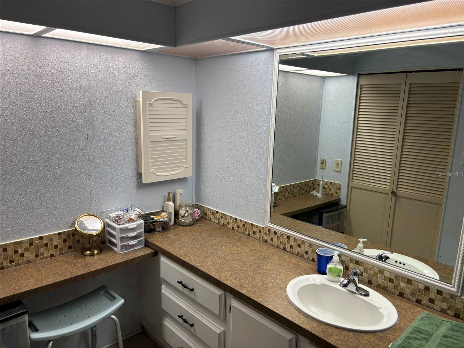 ZELLWOOD STATION - Residential