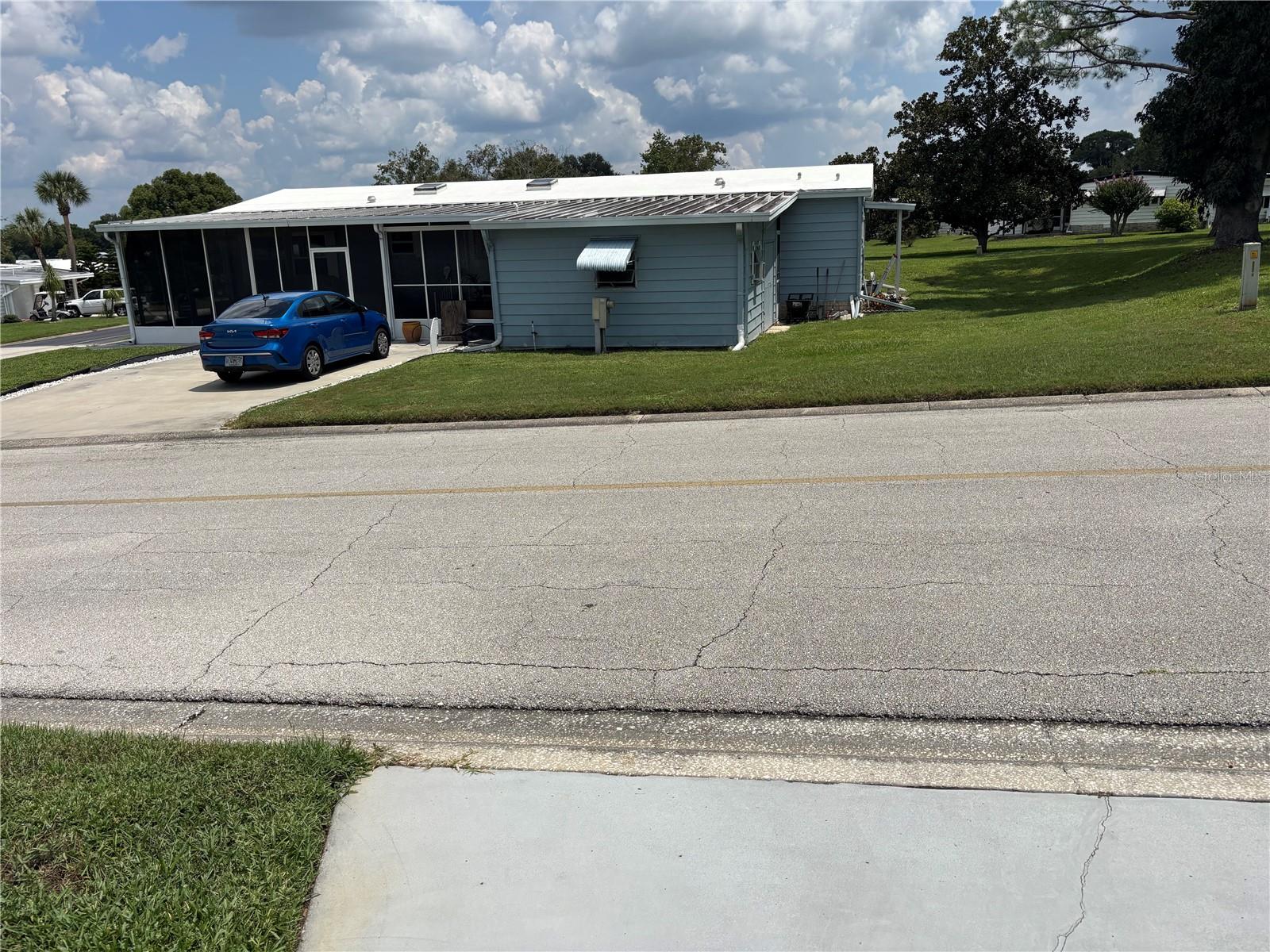 ZELLWOOD STATION - Residential