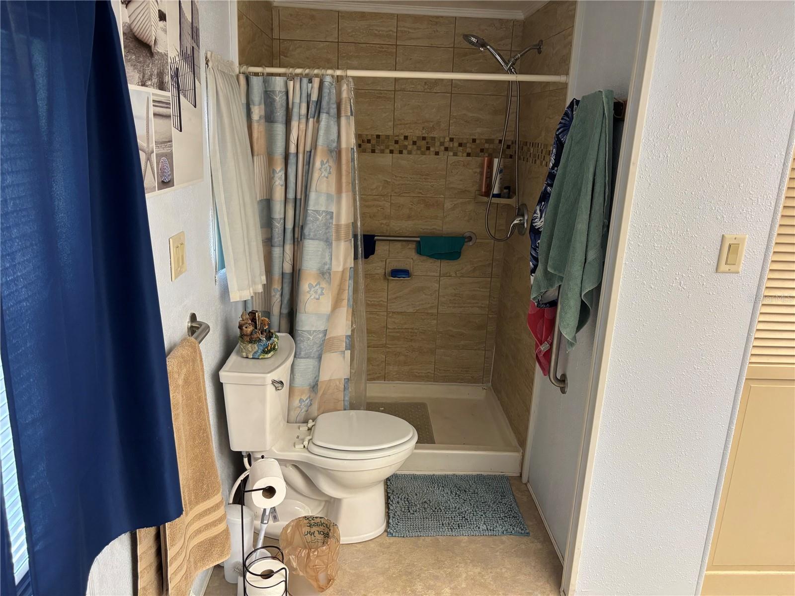 ZELLWOOD STATION - Residential