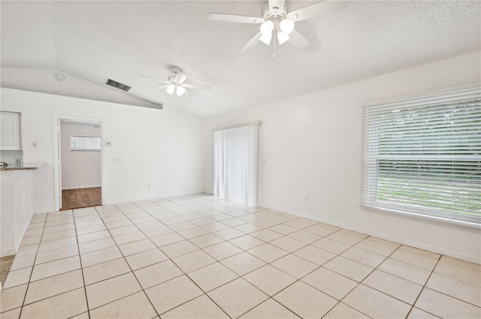 Photo 10 of 27 of 16600 SW 50TH CIRCLE house
