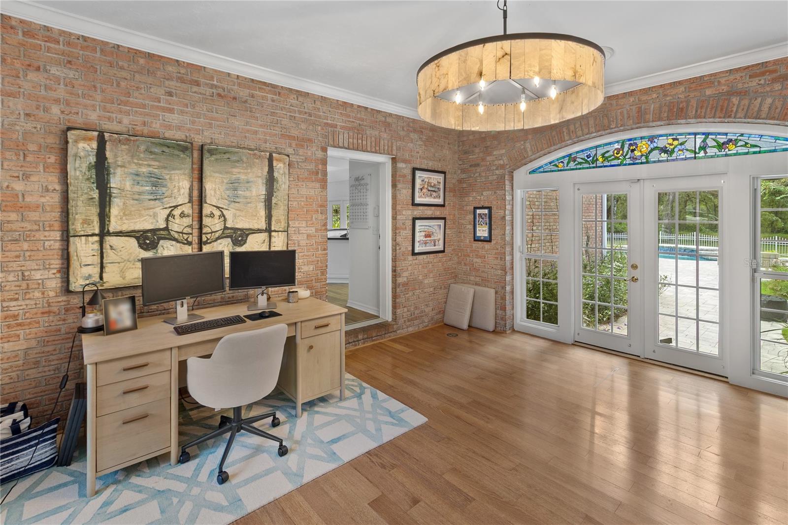 PINE HILL ESTATE ADD 3 - Residential Lease