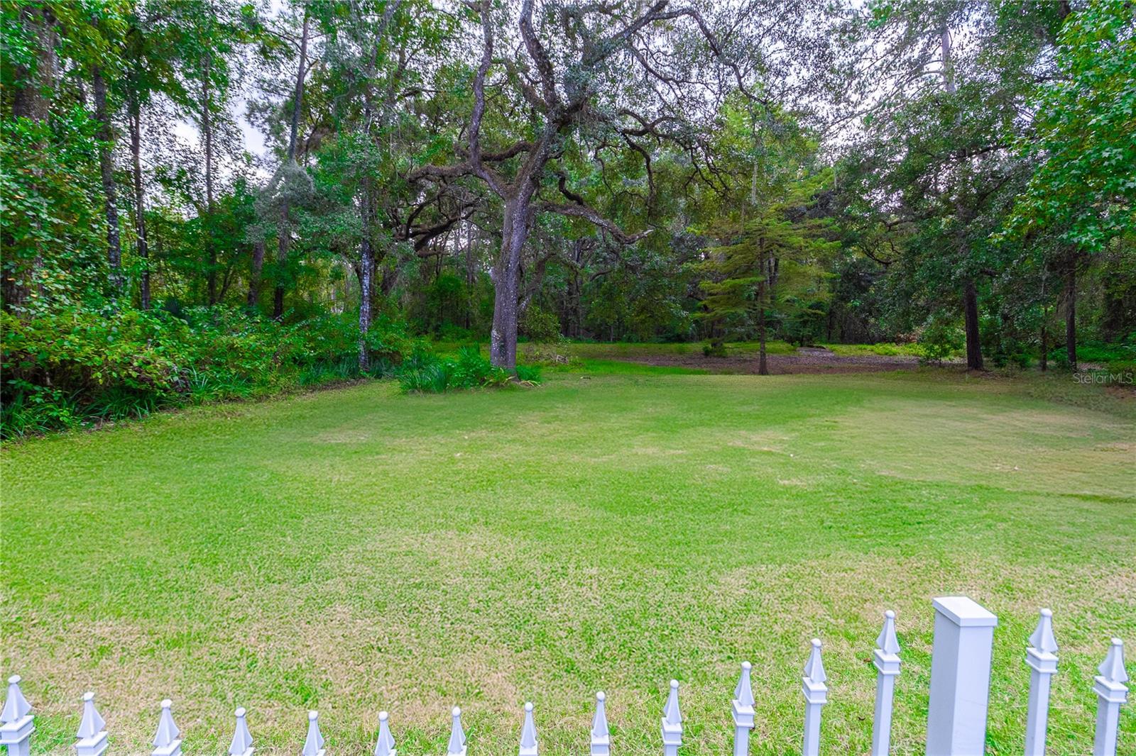 PINE HILL ESTATE ADD 3 - Residential Lease