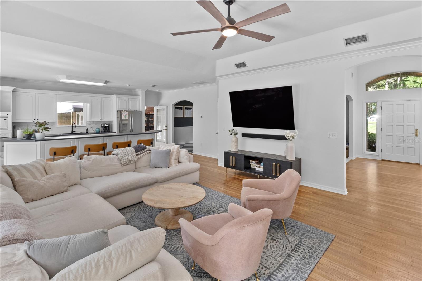 PINE HILL ESTATE ADD 3 - Residential Lease