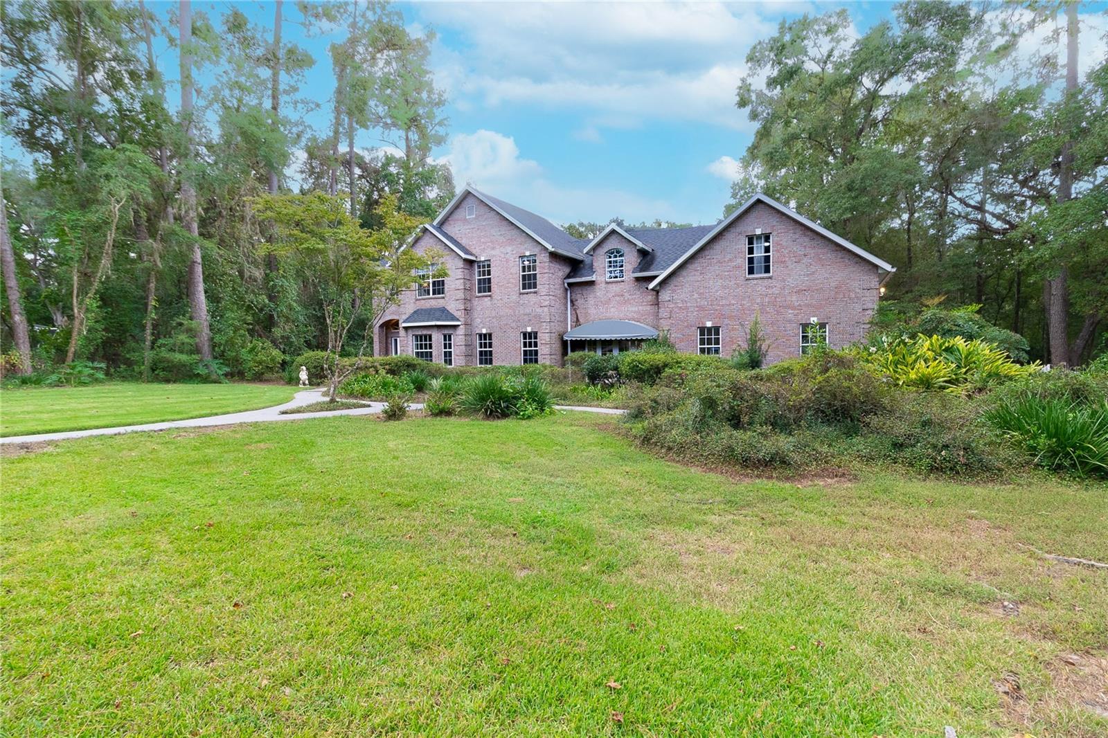 PINE HILL ESTATE ADD 3 - Residential Lease