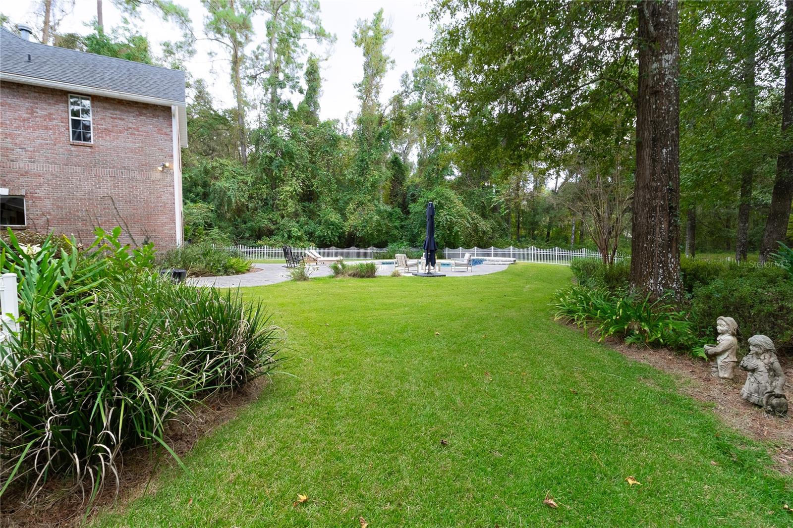 PINE HILL ESTATE ADD 3 - Residential Lease