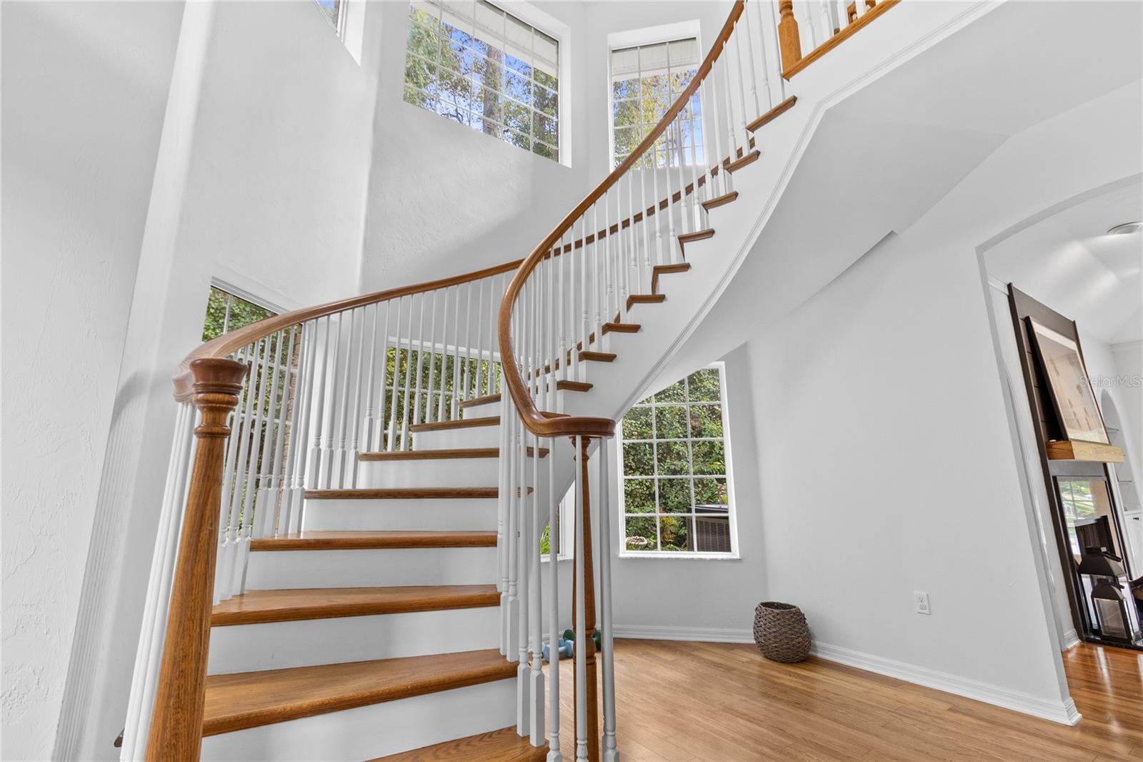 PINE HILL ESTATE ADD 3 - Residential Lease