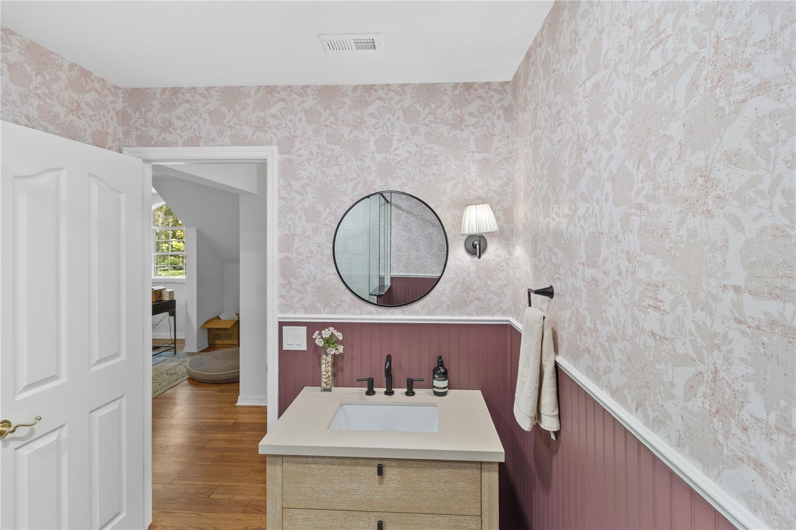 PINE HILL ESTATE ADD 3 - Residential Lease