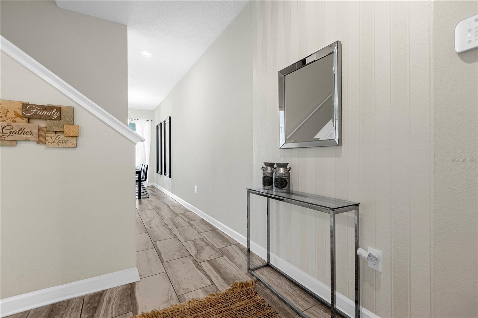 9025 DOGLEG DRIVE