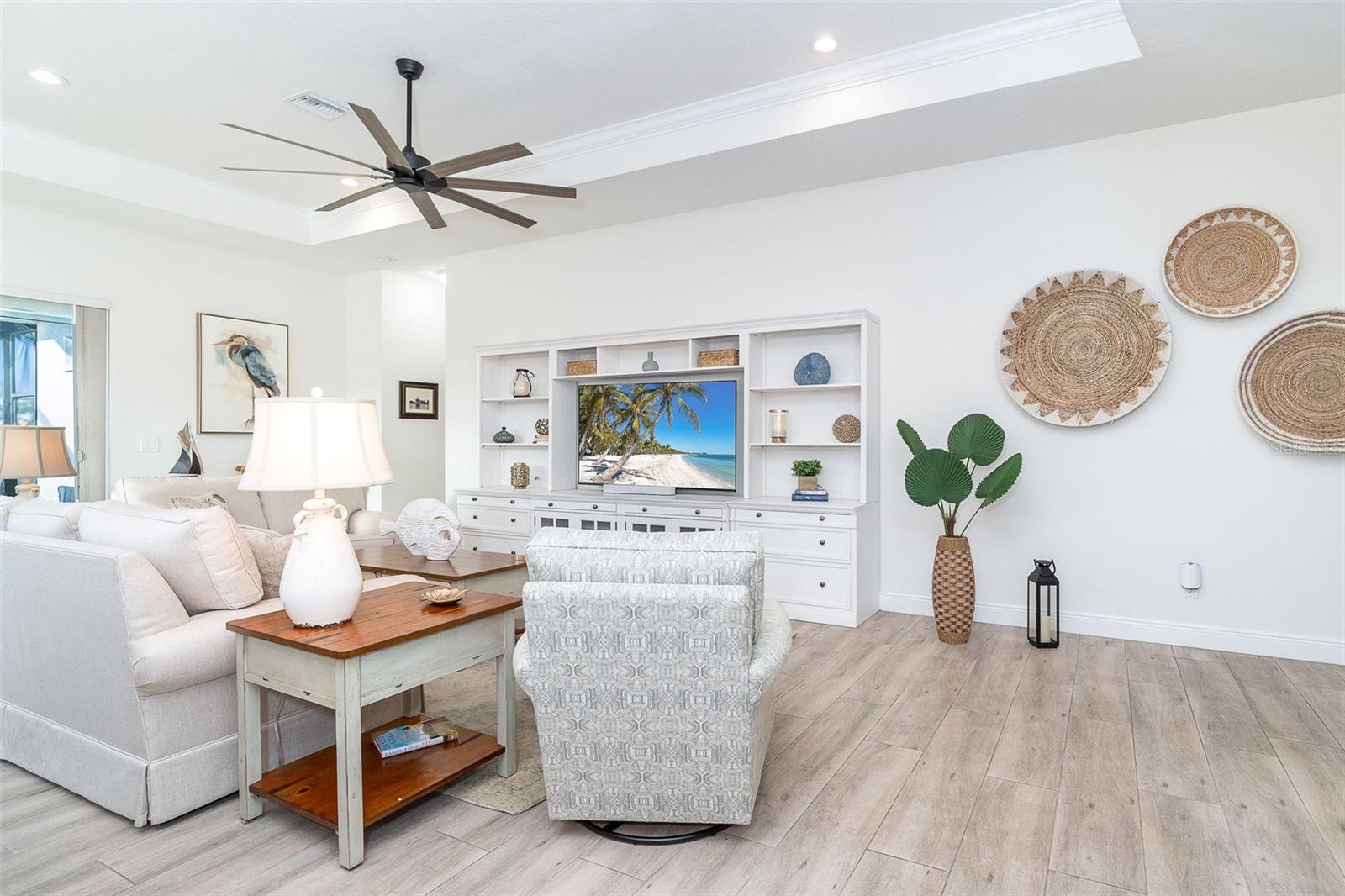 CORAL CAYE - Residential