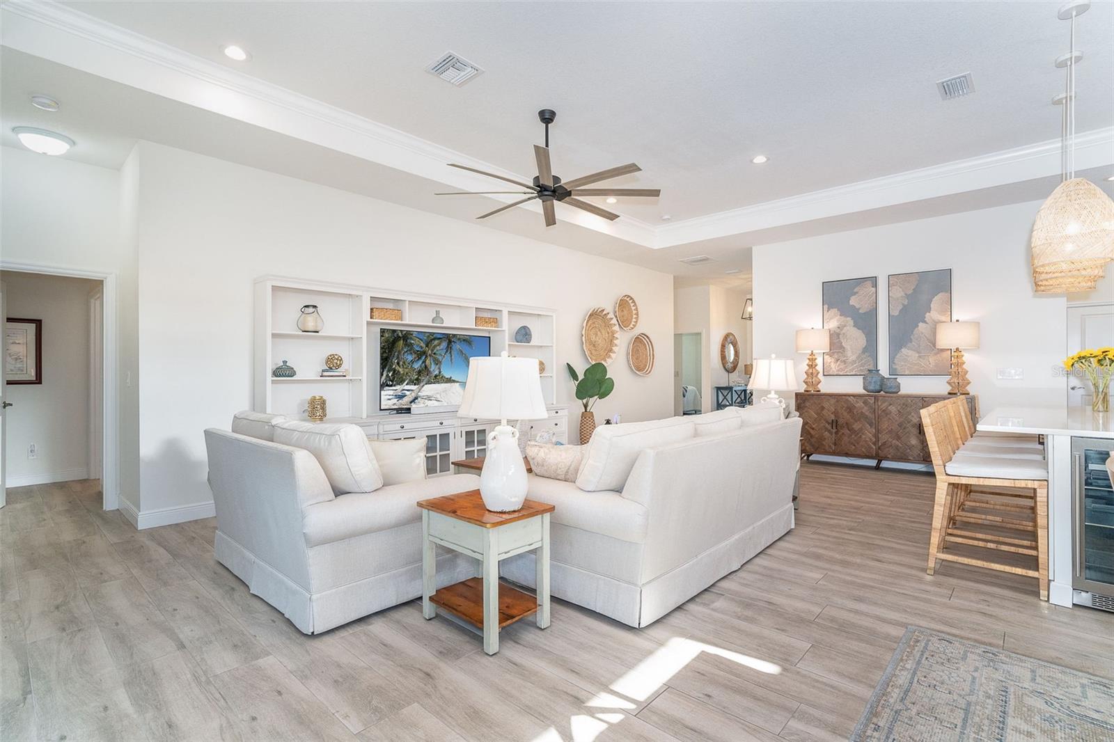 CORAL CAYE - Residential