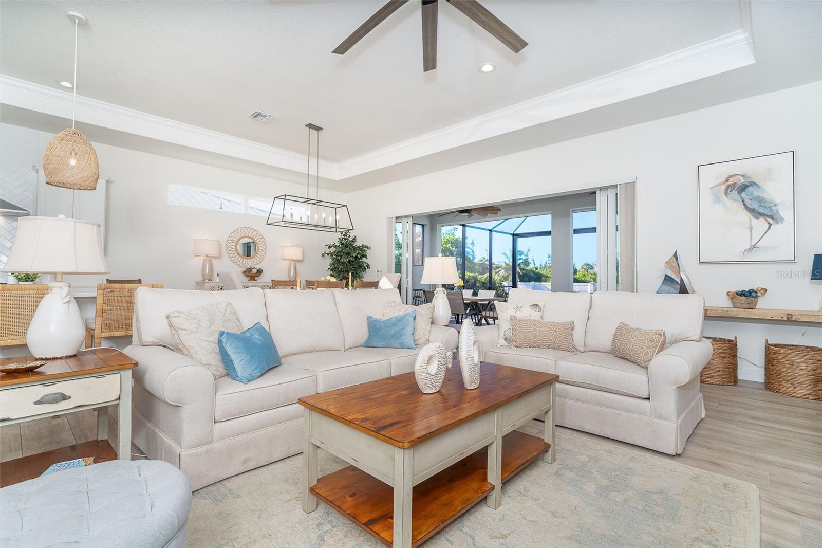 CORAL CAYE - Residential