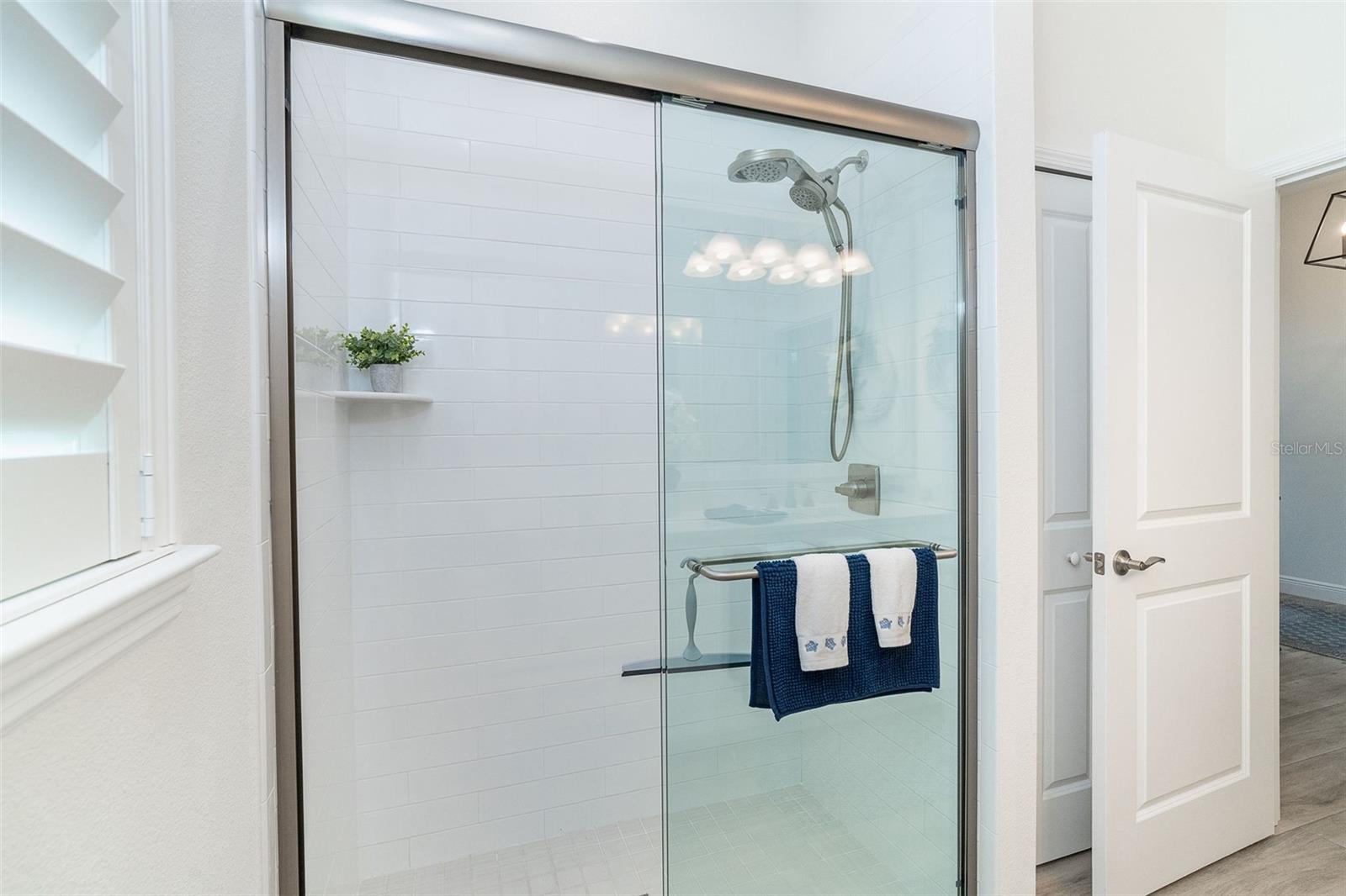 CORAL CAYE - Residential