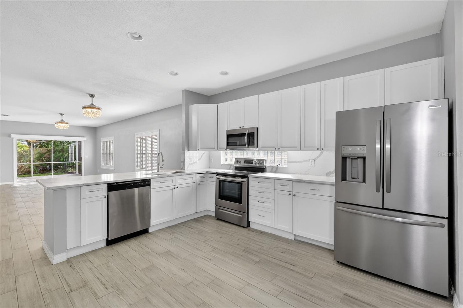 MT DORA COUNTRY CLUB MT DORA PH 02-7 - Residential Lease