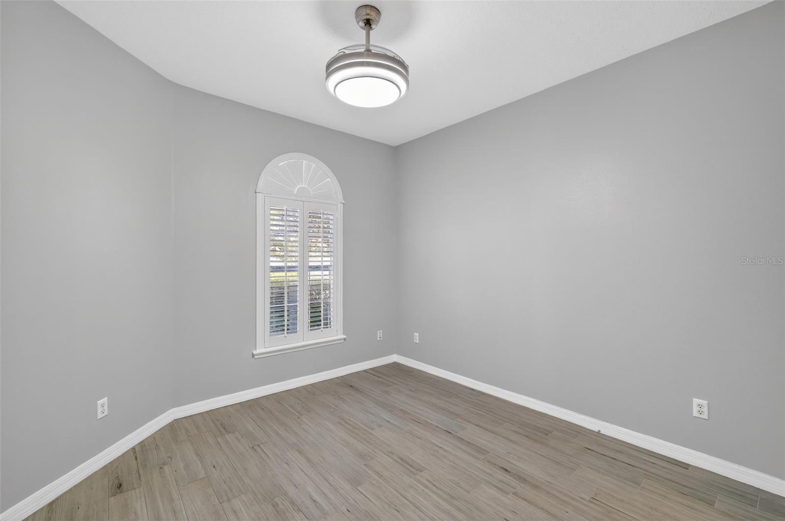 MT DORA COUNTRY CLUB MT DORA PH 02-7 - Residential Lease