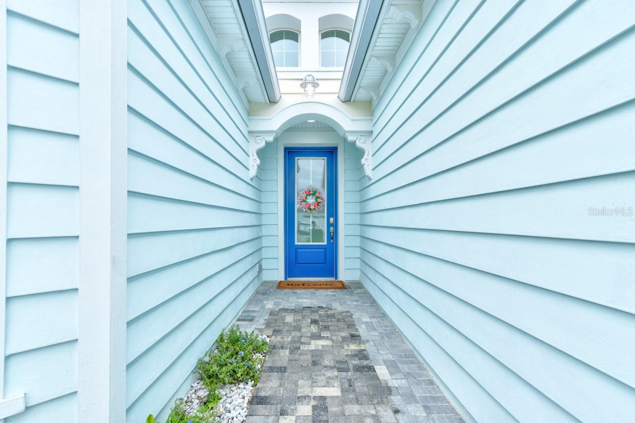 1068 SEA SHELL COURT