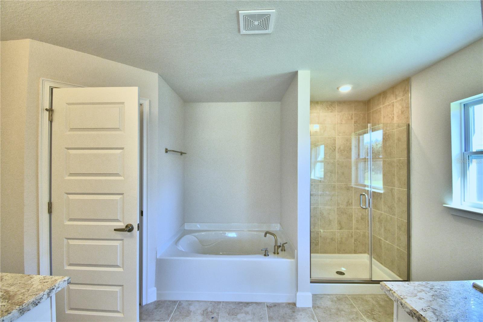 HICKORY RIDGE ESTATES - Residential