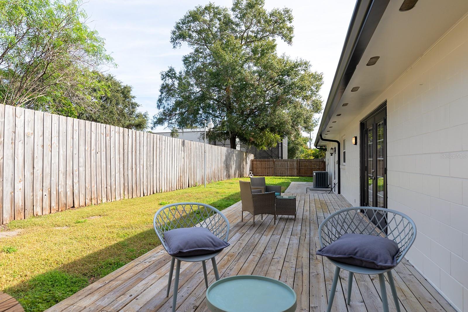 LAKE LAGRANGE MANOR - Residential