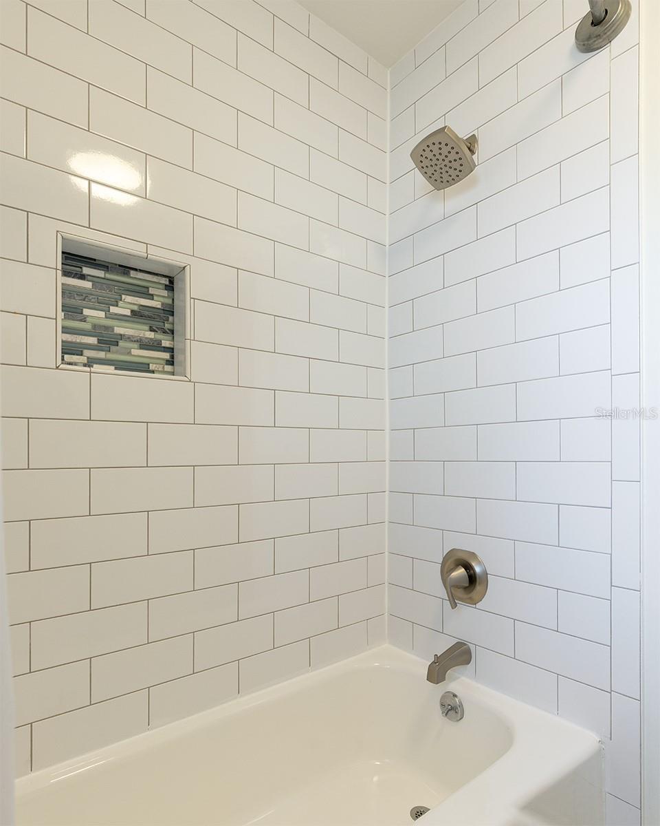 LAKE LAGRANGE MANOR - Residential