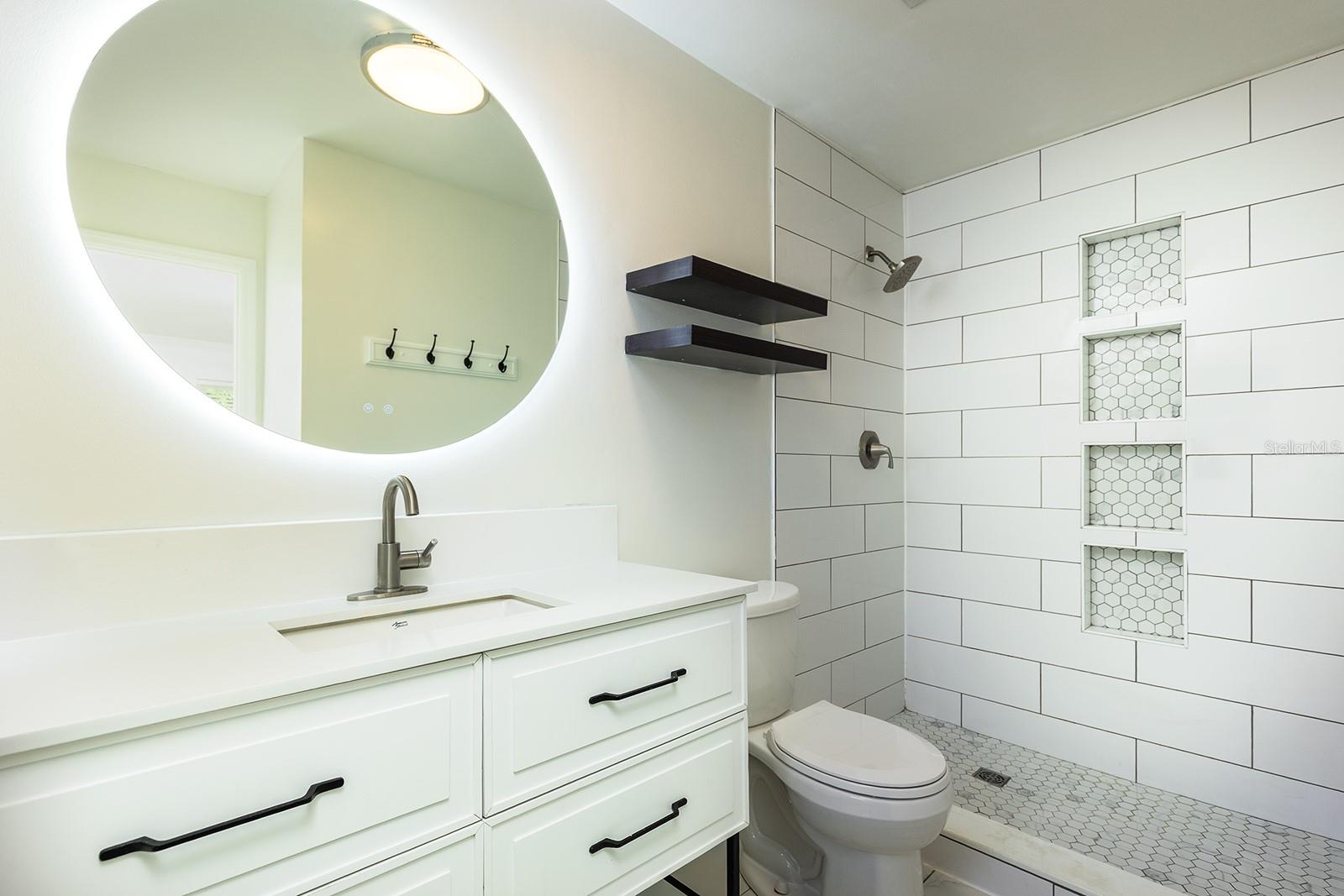 LAKE LAGRANGE MANOR - Residential