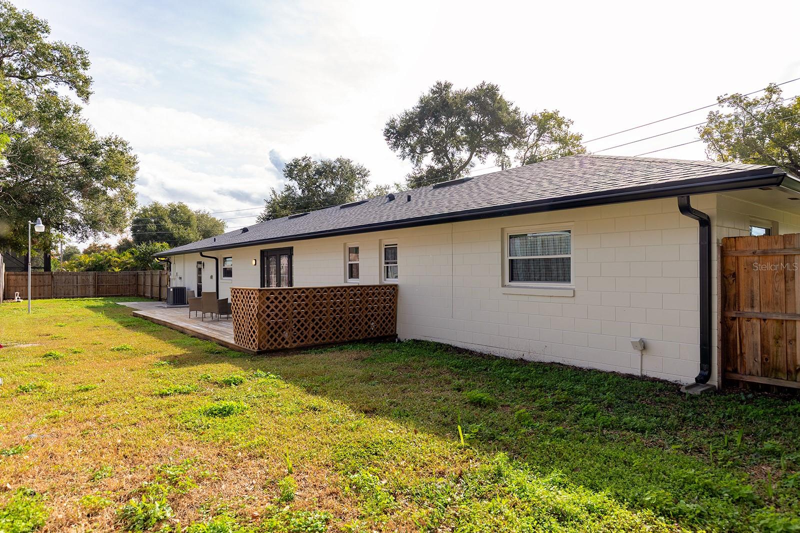 LAKE LAGRANGE MANOR - Residential