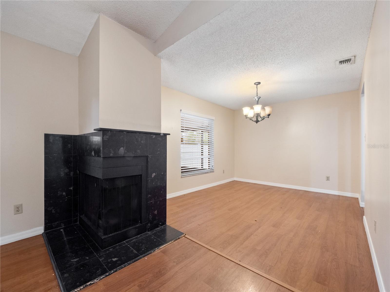 SPARLING HILLS - Residential