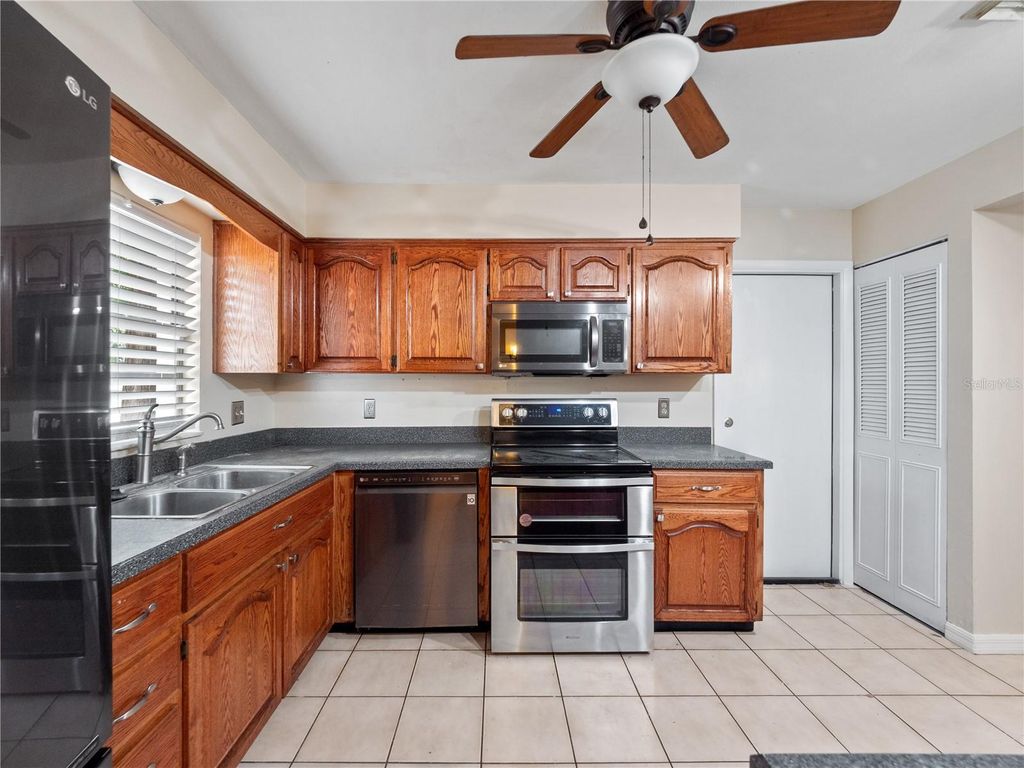 Photo of 6131 Sparling Hills Circle, Orlando, FL 32808 (MLS # G5108539)