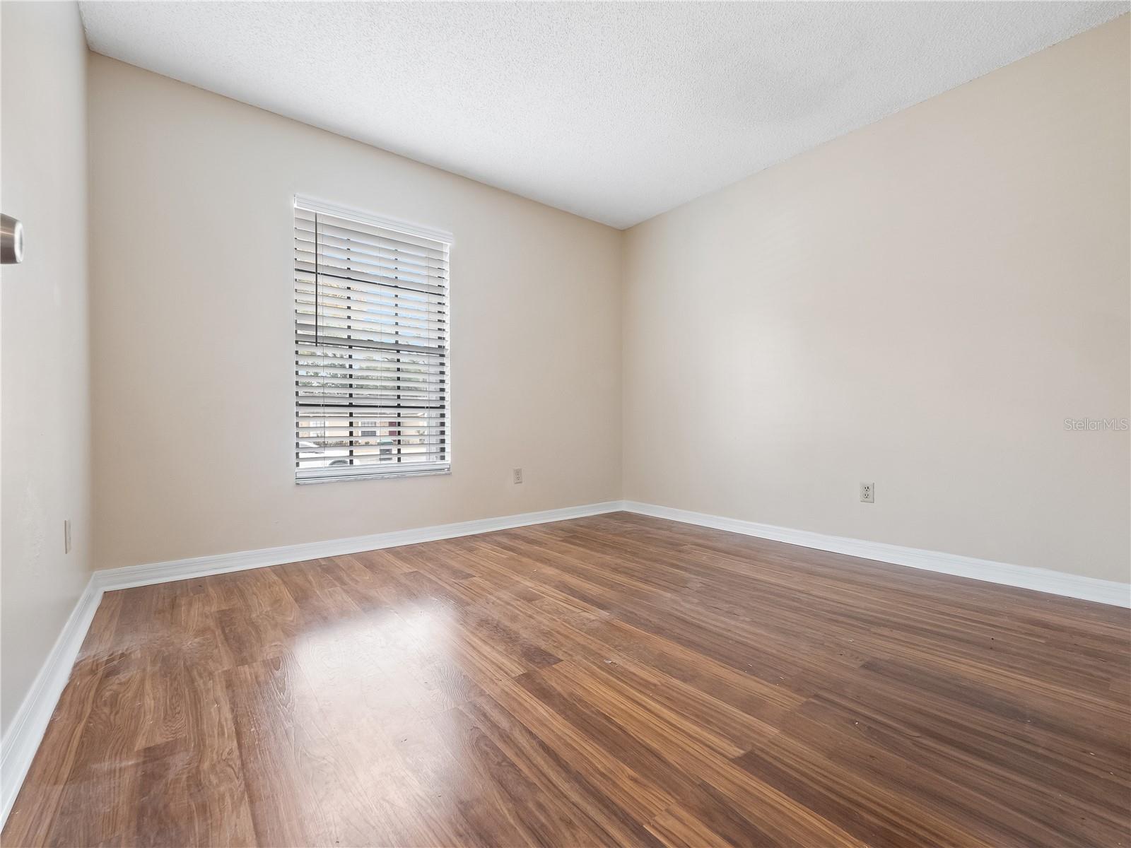 SPARLING HILLS - Residential