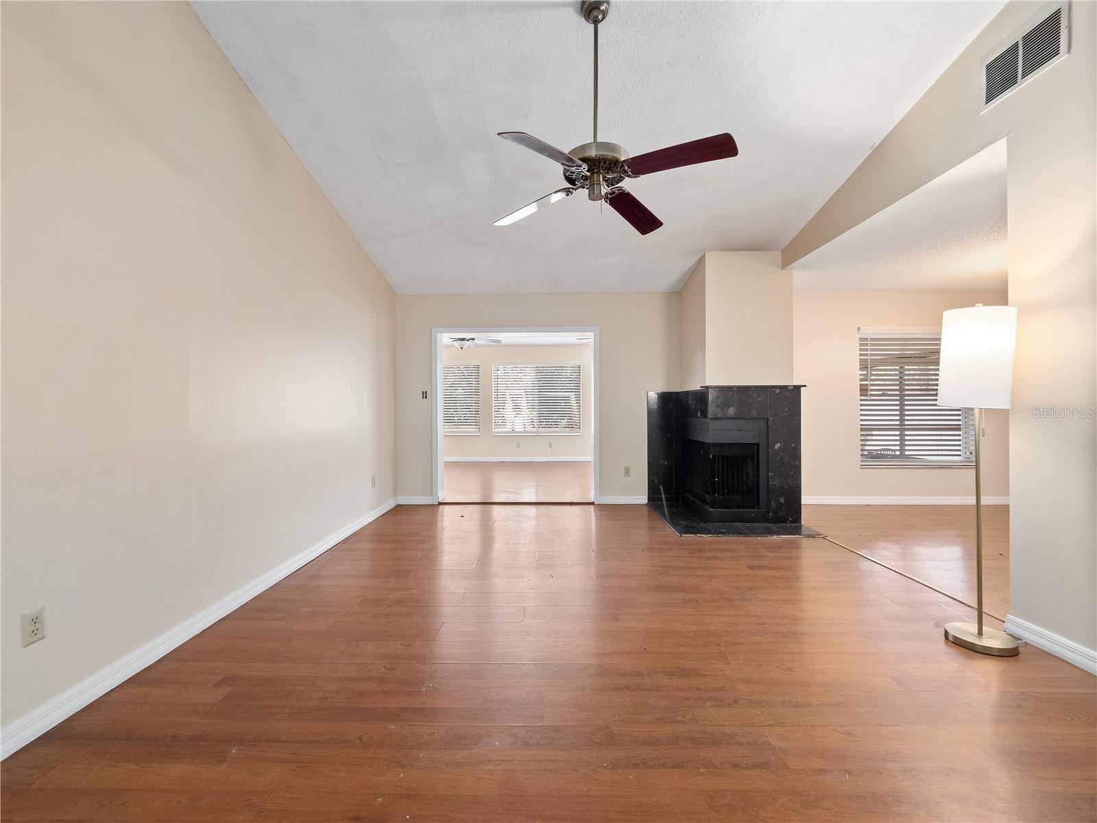 SPARLING HILLS - Residential