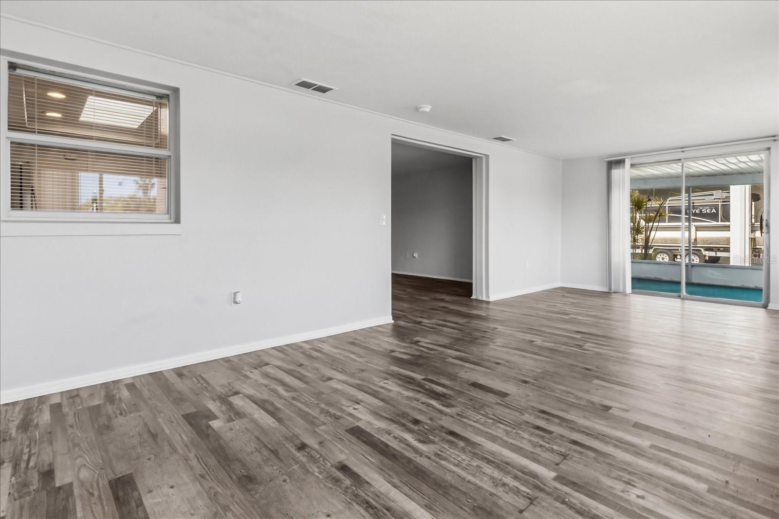 HERNANDO BEACH - Residential
