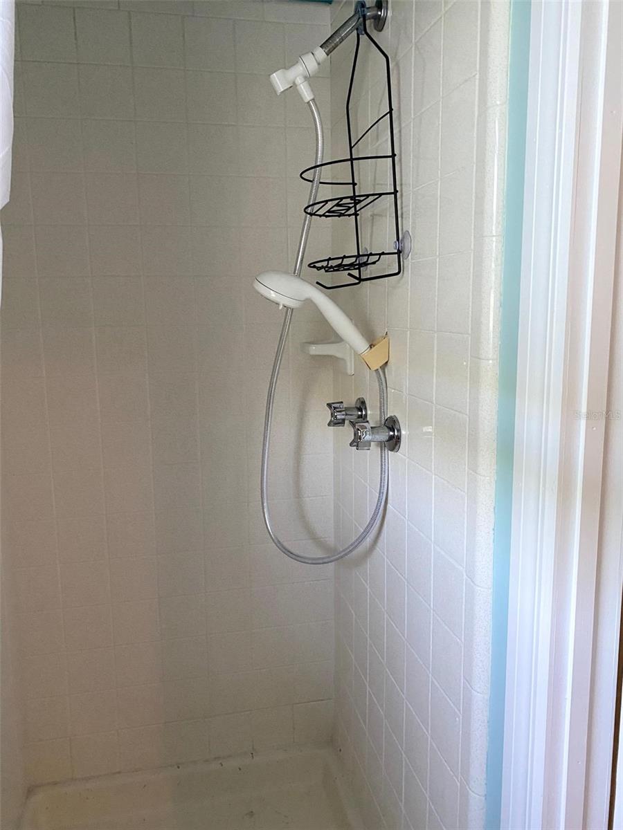 LAKE HIGHLANDER MOBILE HOME PARK UNREC - Residential