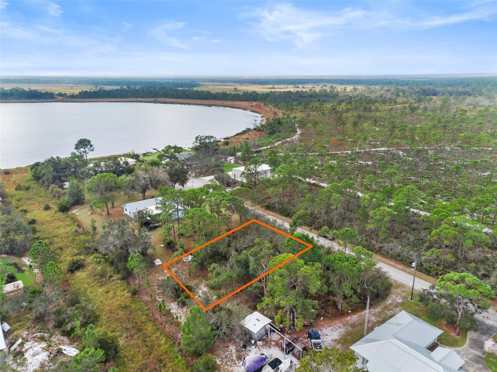 LEISURE LAKES SEC 09 - Land