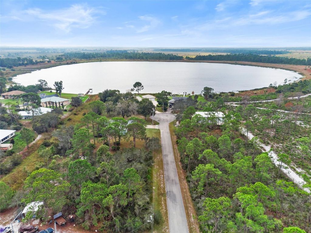 Photo of 545 Washington Place, Lake Placid, FL 33852 (MLS # P4936666)