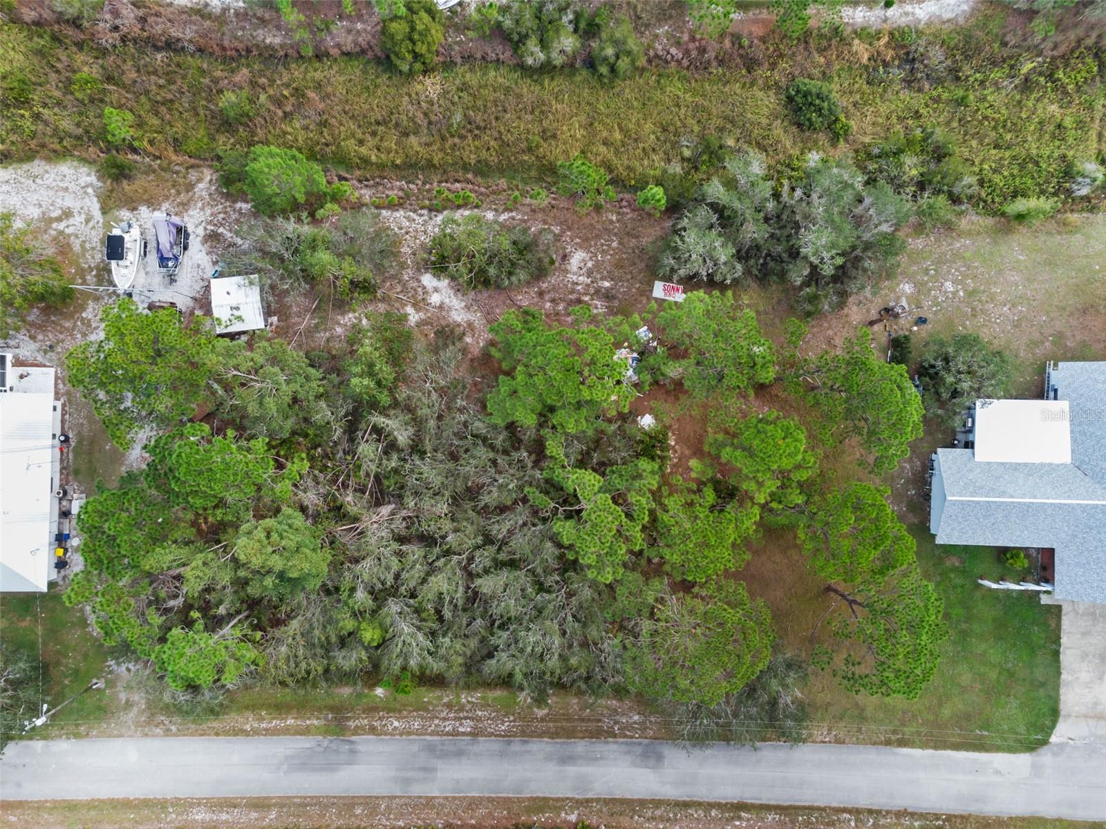 LEISURE LAKES SEC 09 - Land