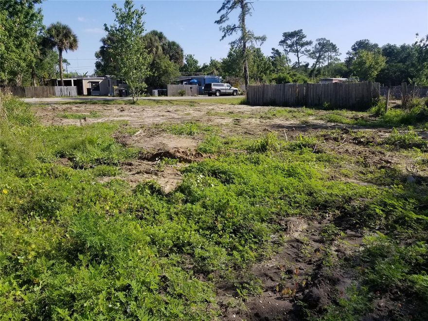 Great lot 0.17 acres of cleared land located in the fast growing East Orlando area. Nice driveway culvert also located on a paved dead end street. Lot is currently zoned R-T-2 which allows block, modular, or mobile homes. Property is near UCF, Waterford Lakes area, Avalon Park blvd and I-95.