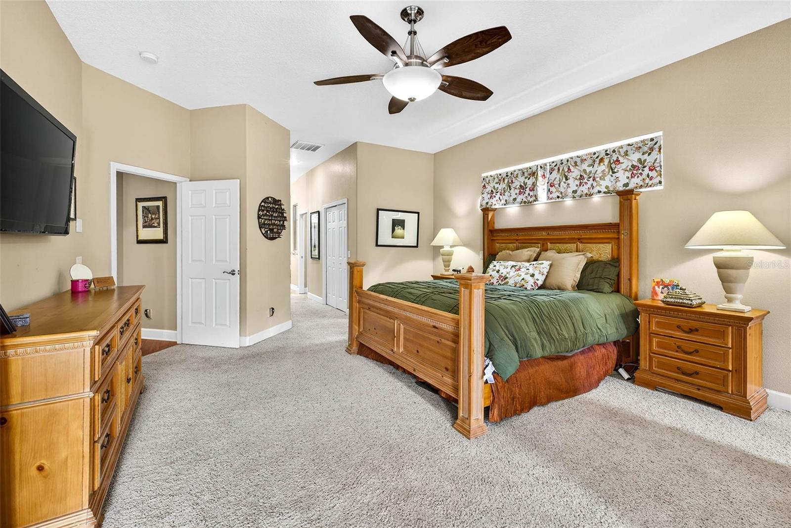 VIRGINIA ACRES - Residential