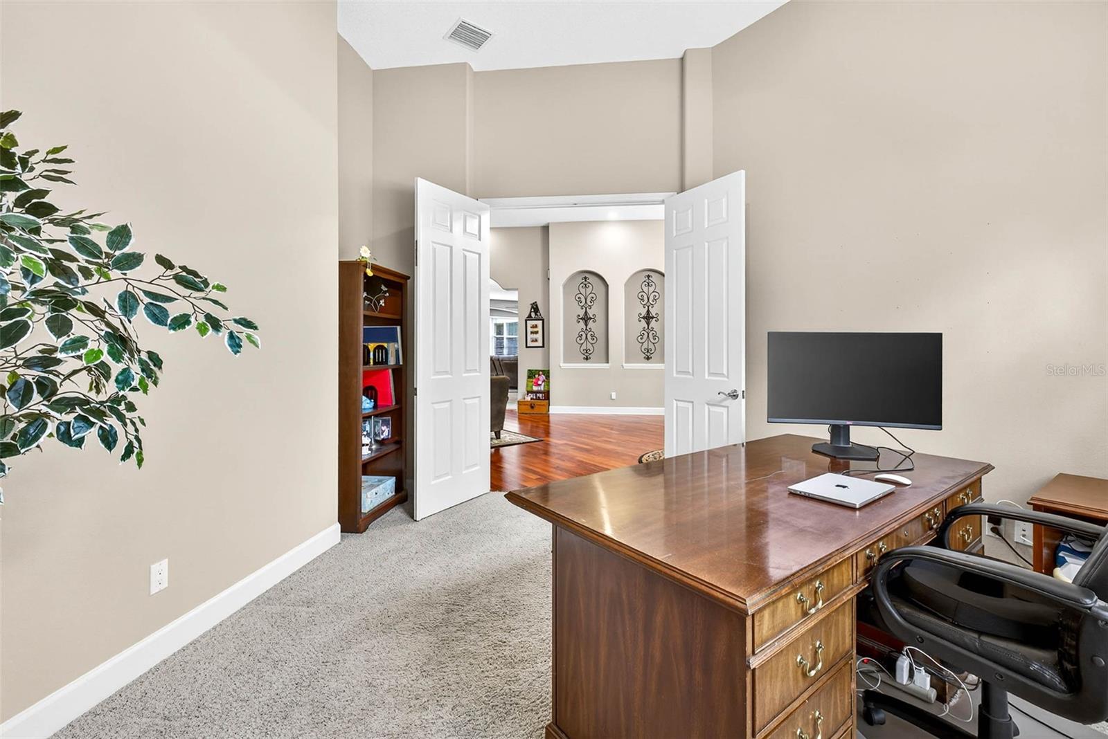 VIRGINIA ACRES - Residential