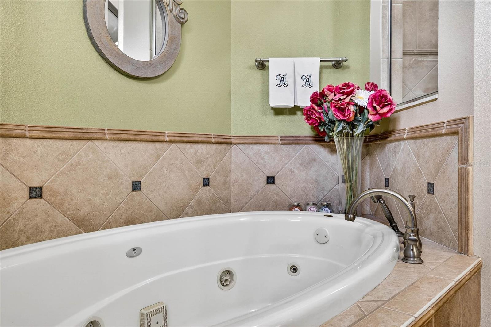 VIRGINIA ACRES - Residential