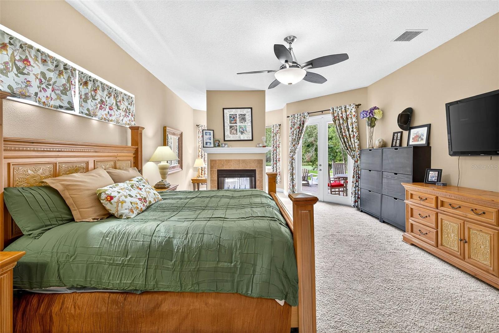 VIRGINIA ACRES - Residential