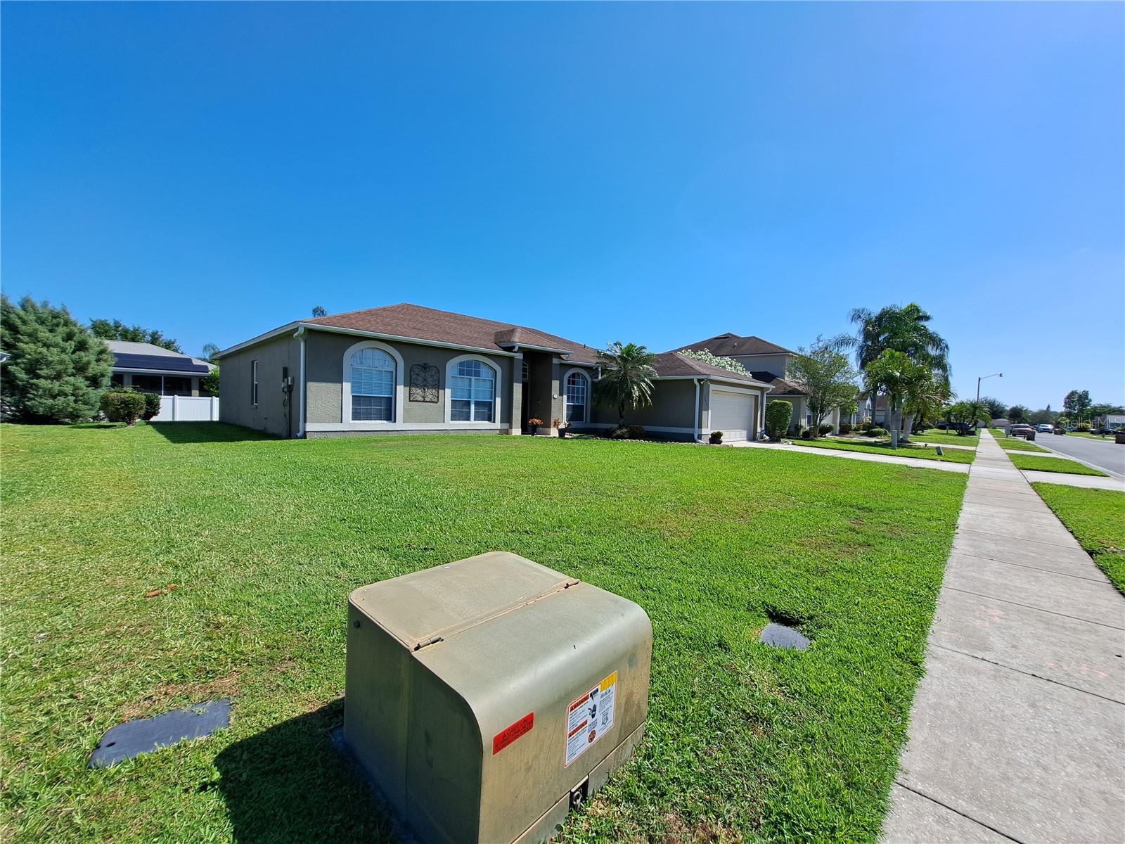 2863 MIDDLETON CIRCLE