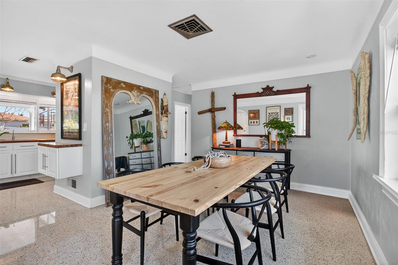 KENDALE PARK - Residential