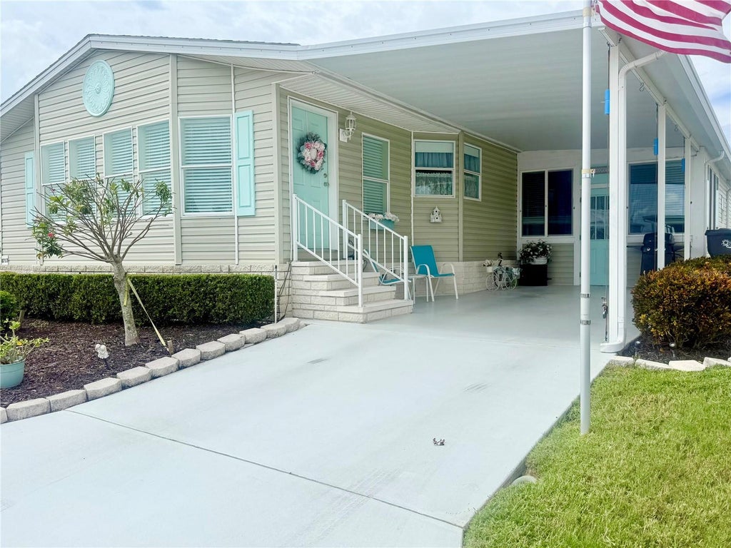 Photo of 8713 E 28th Avenue, Palmetto, FL 34221 (MLS # O6447339)
