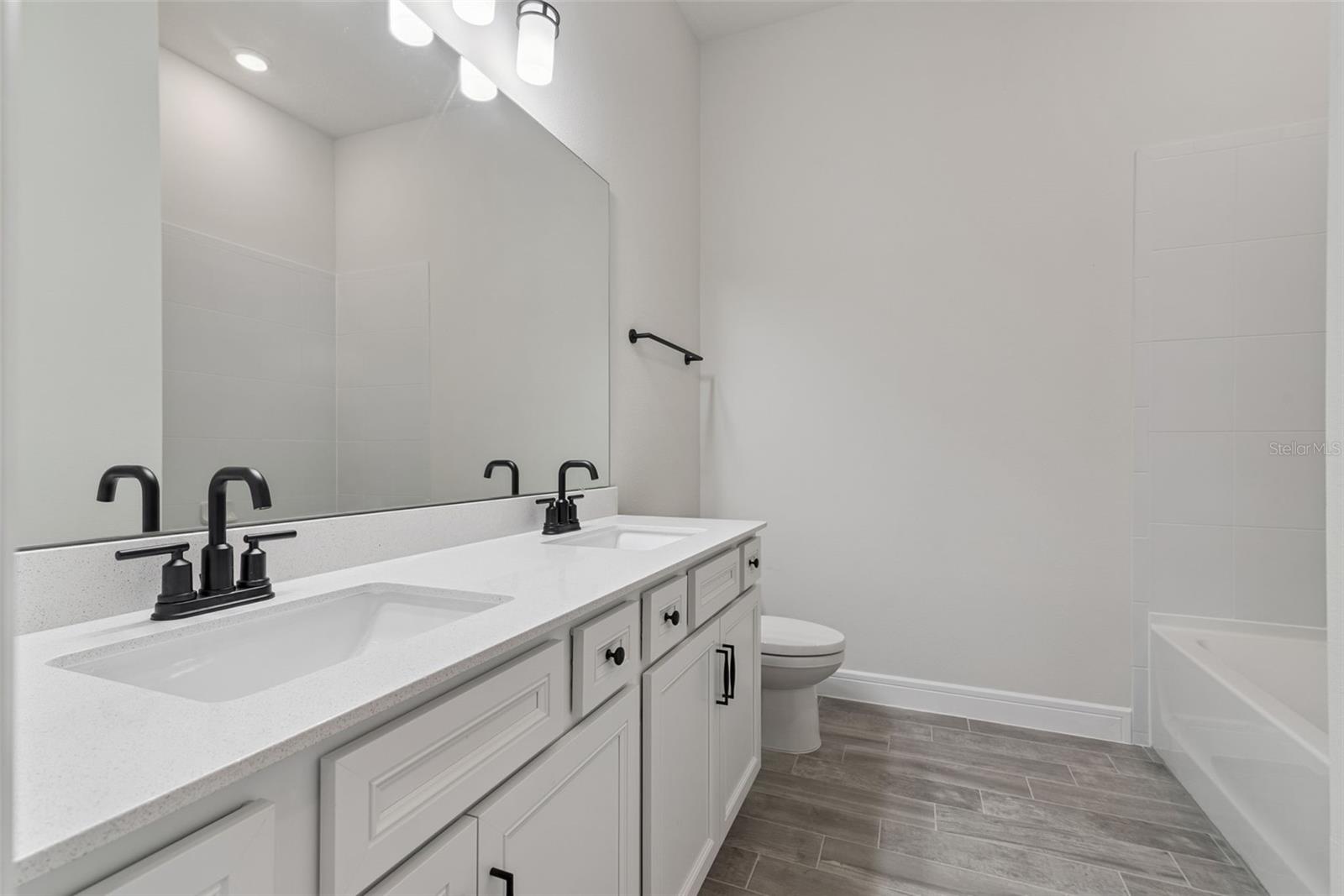 SERENOA LAKES PH 1 - Residential