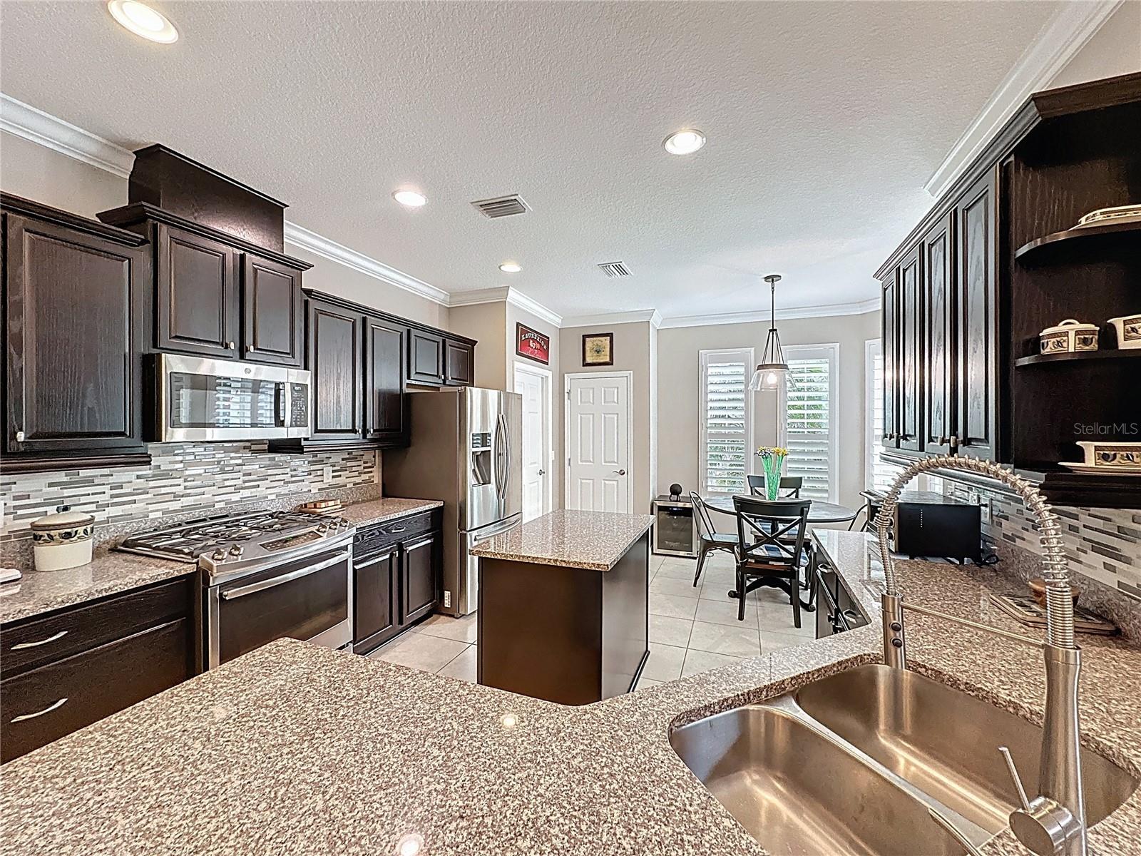 CASCADES/GROVELAND PH 4-1 - Residential