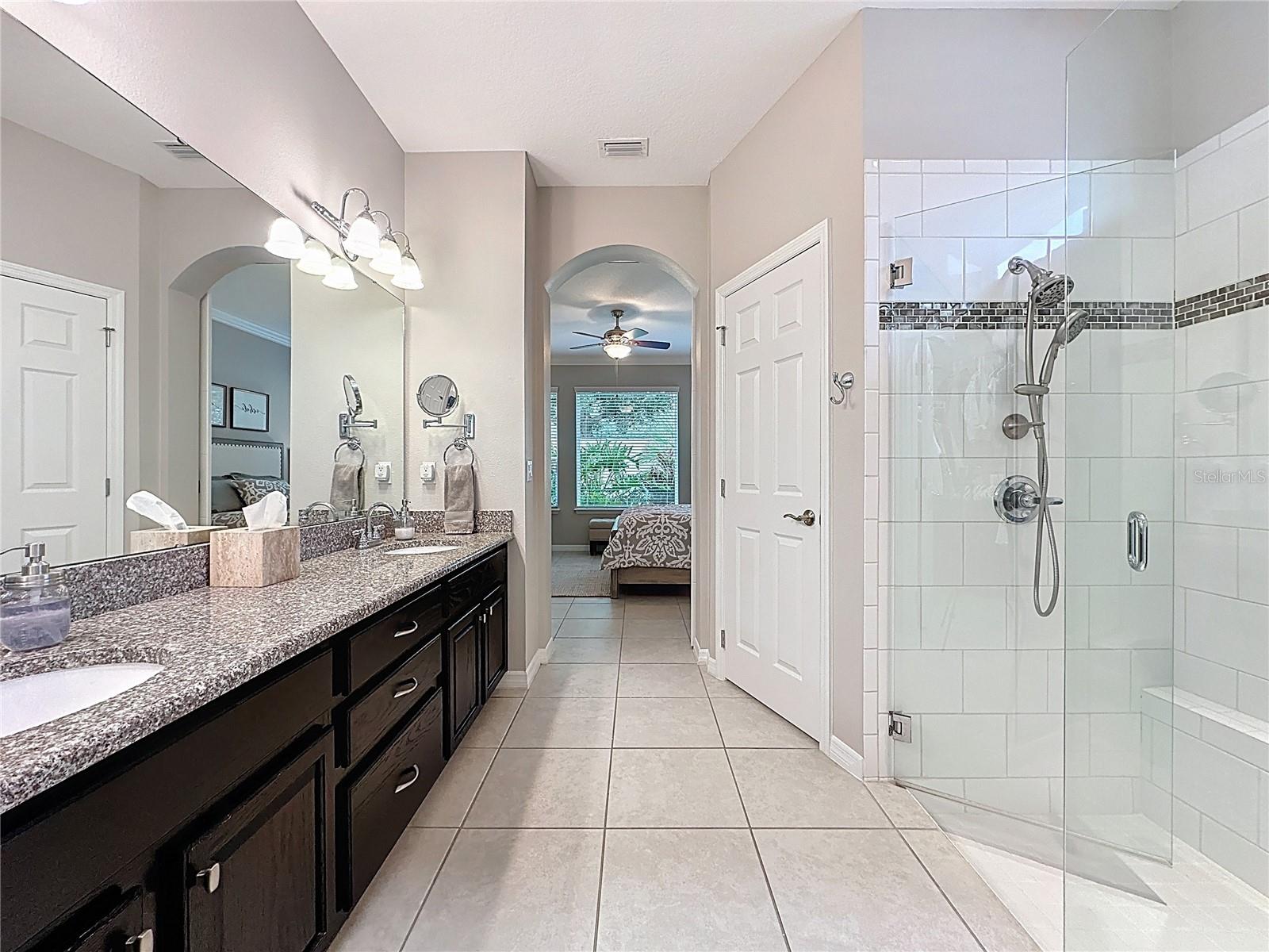 CASCADES/GROVELAND PH 4-1 - Residential