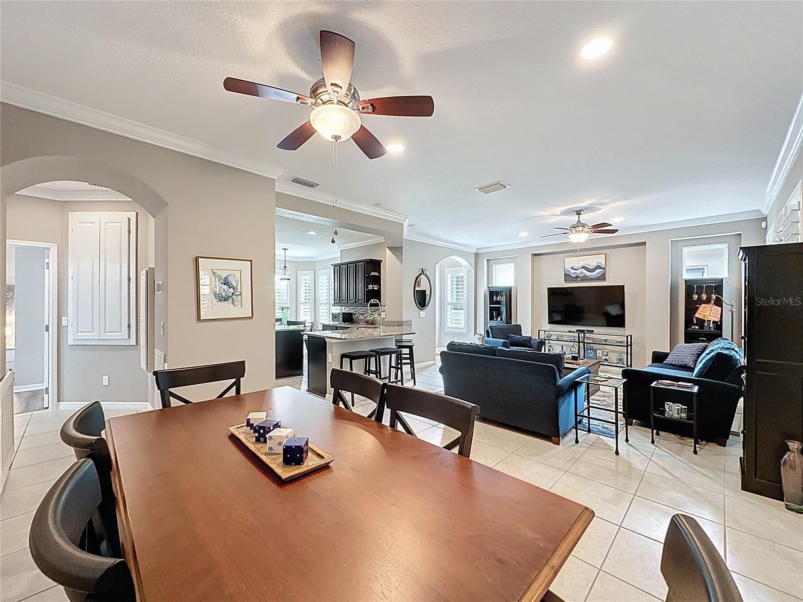 CASCADES/GROVELAND PH 4-1 - Residential