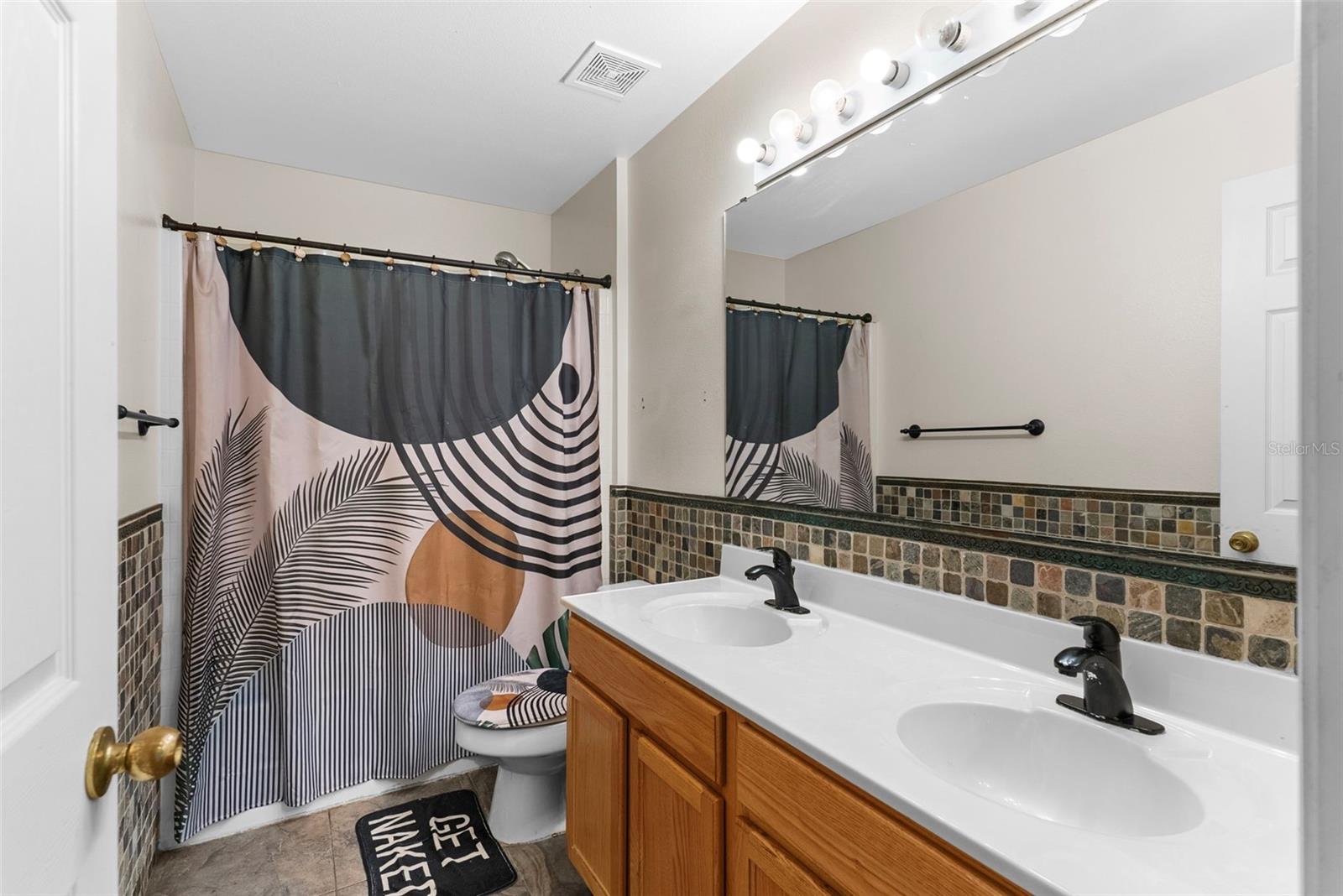 RANDA RIDGE PH 01 - Residential