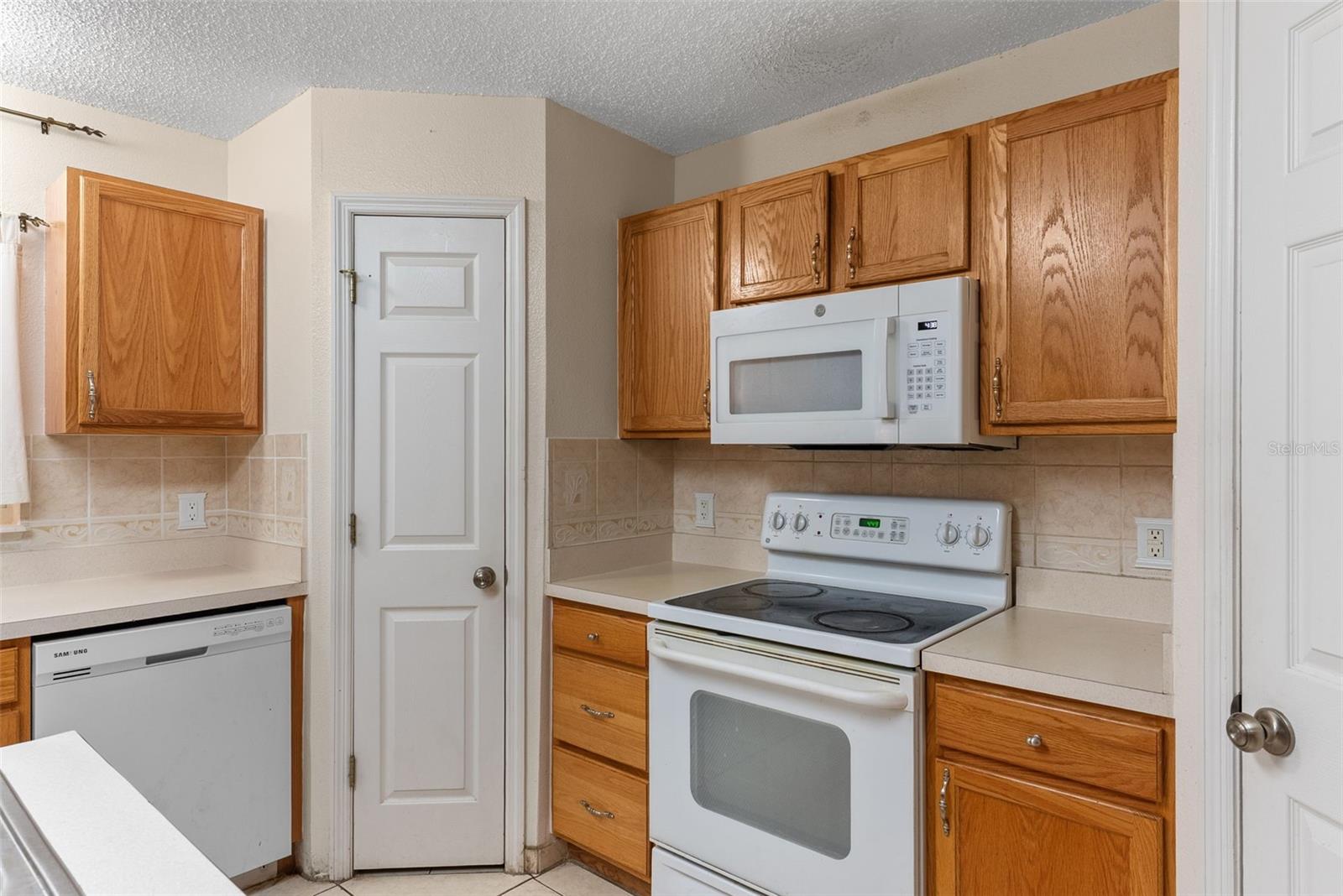 RANDA RIDGE PH 01 - Residential