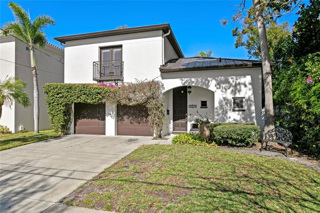 Photo of 3821 W Santiago Street, Tampa, FL 33629 (MLS # TB8460579)