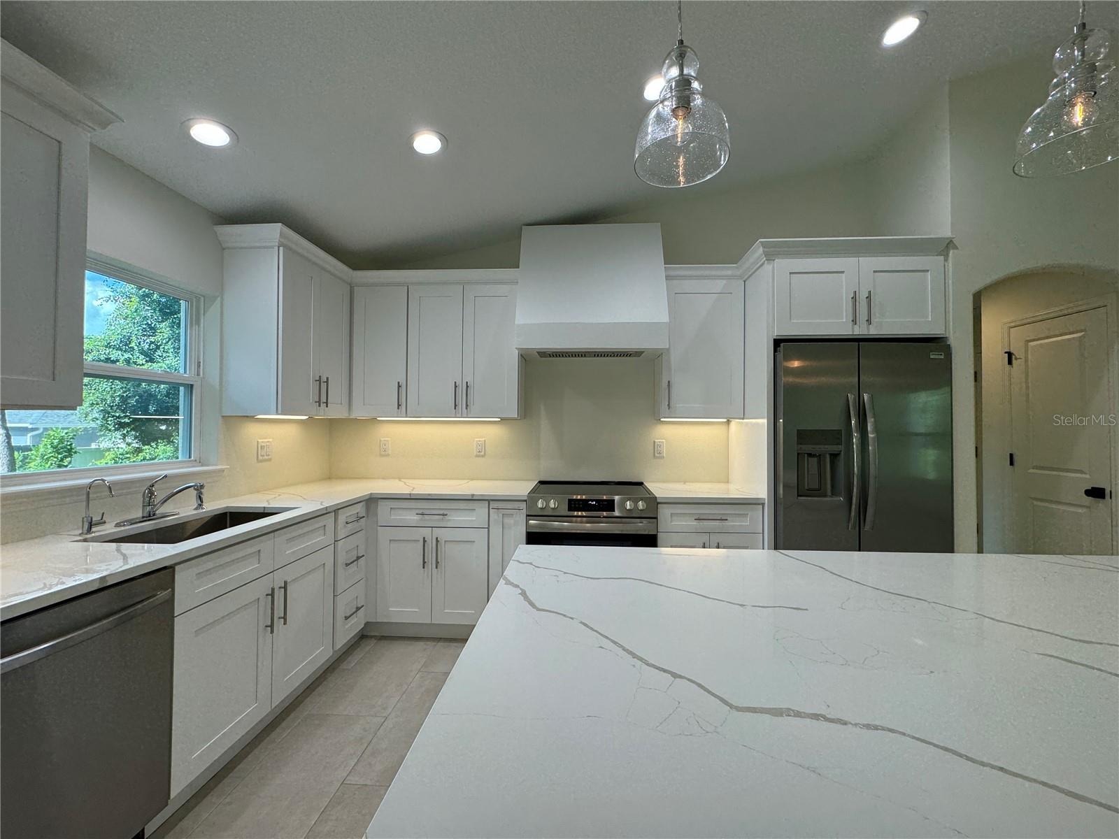 WEST HIGHLANDS - Residential Lease