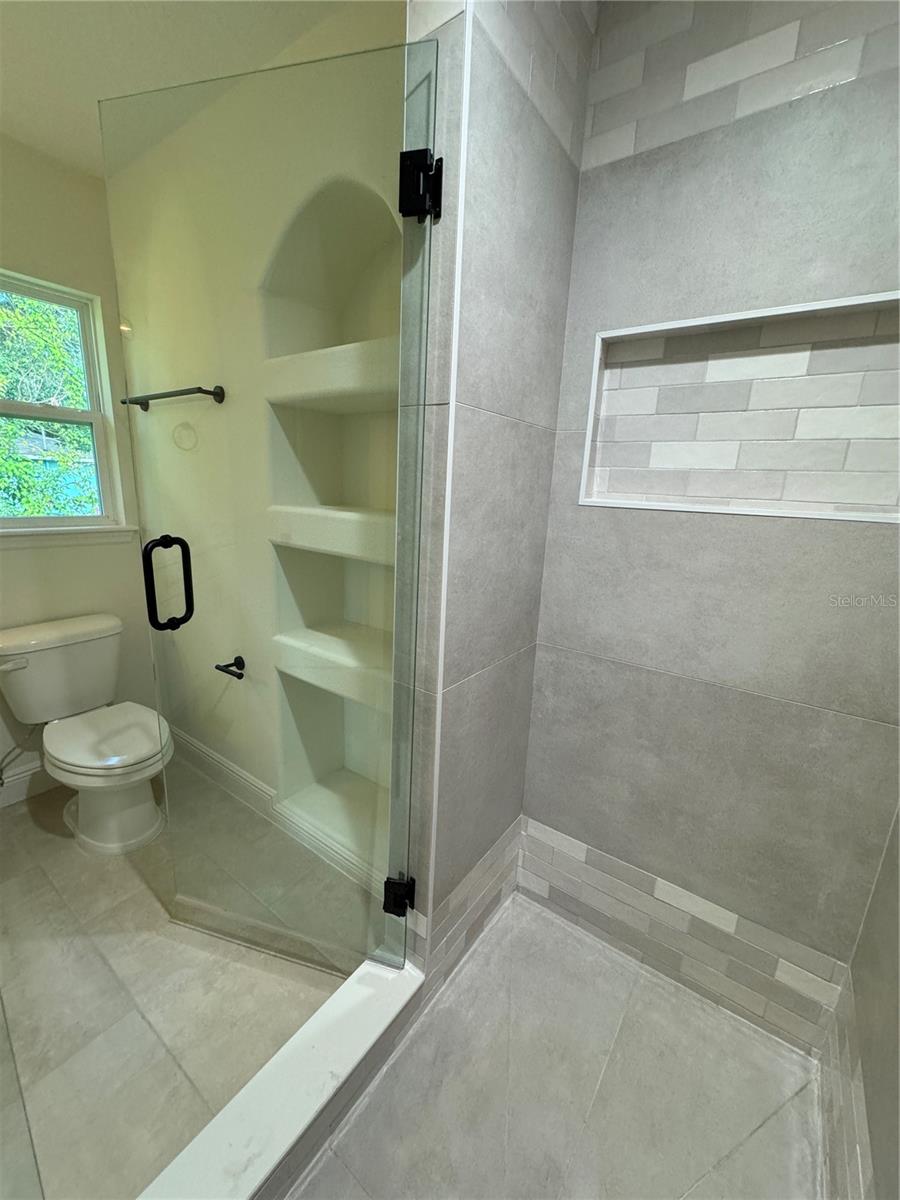 WEST HIGHLANDS - Residential Lease